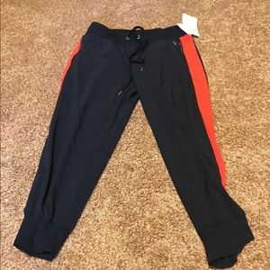 NWT ladies Gapfit Lightweight  stripe Joggers S
